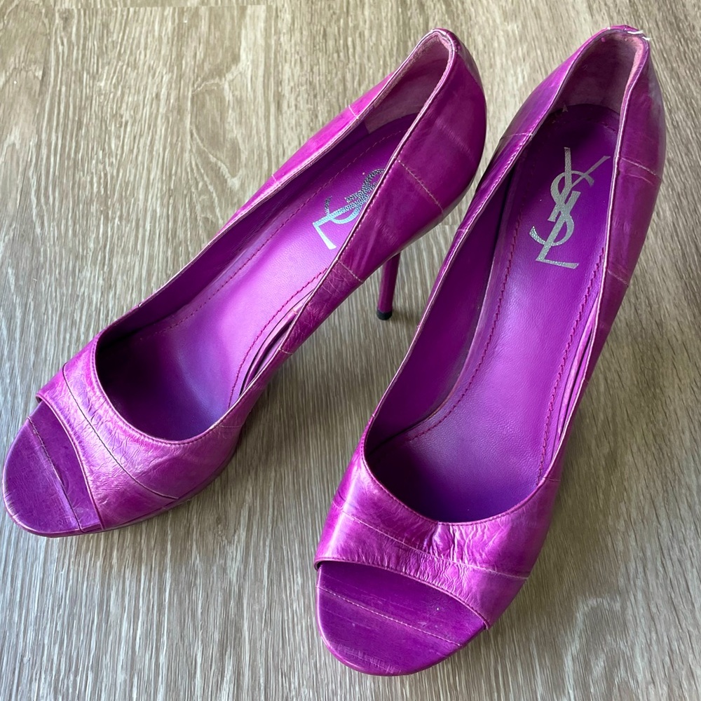 Yves Saint Laurent Leather Open Toe Purple Pumps